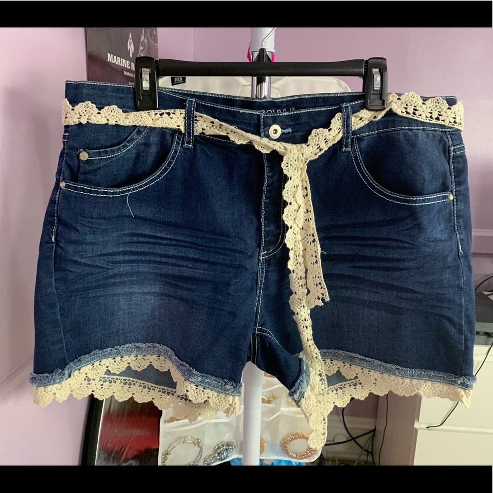 DENIM SHORTS SIZE 22 BY BLUE SAVVY JEANS